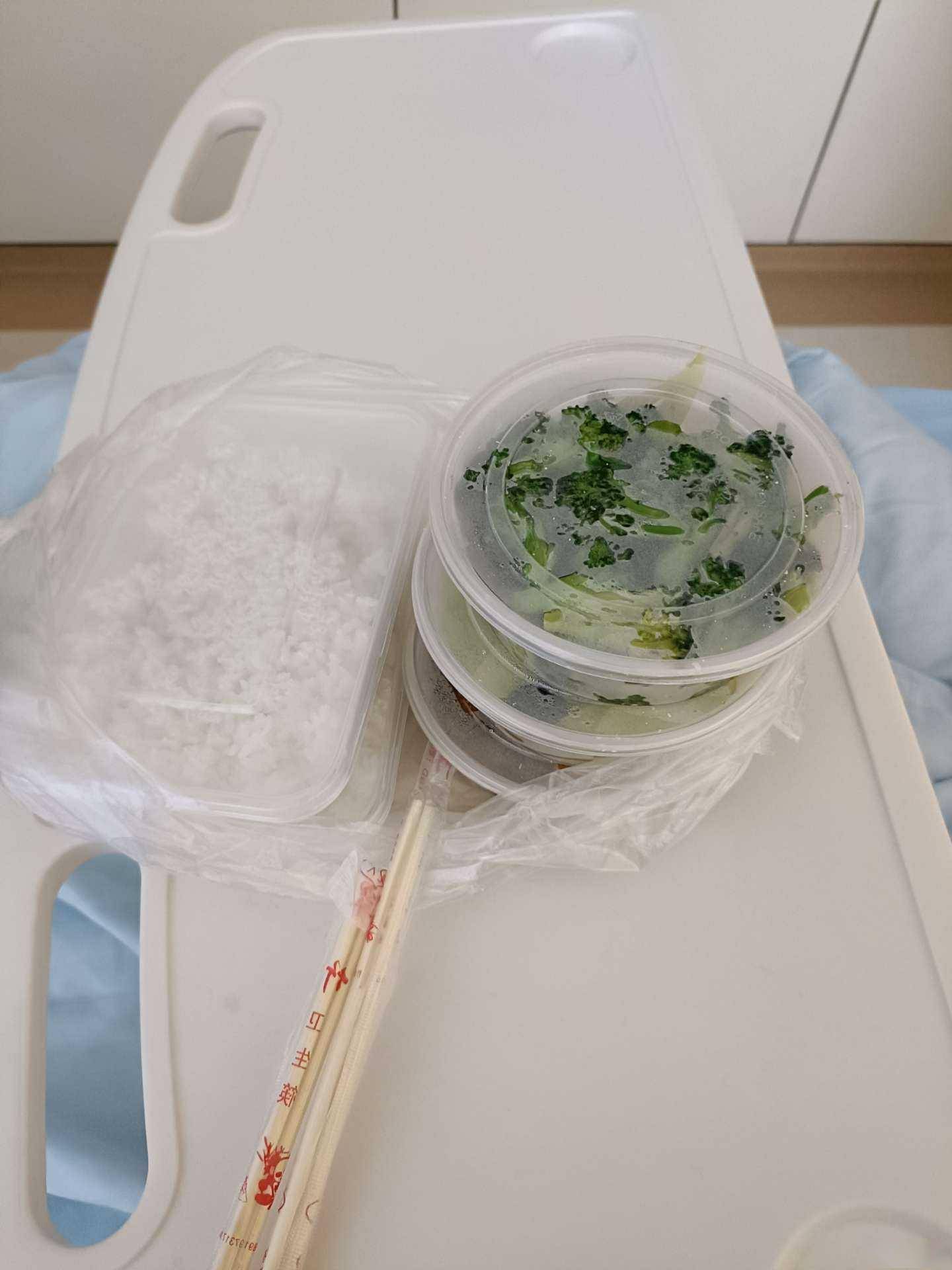 医院食堂吃不起
