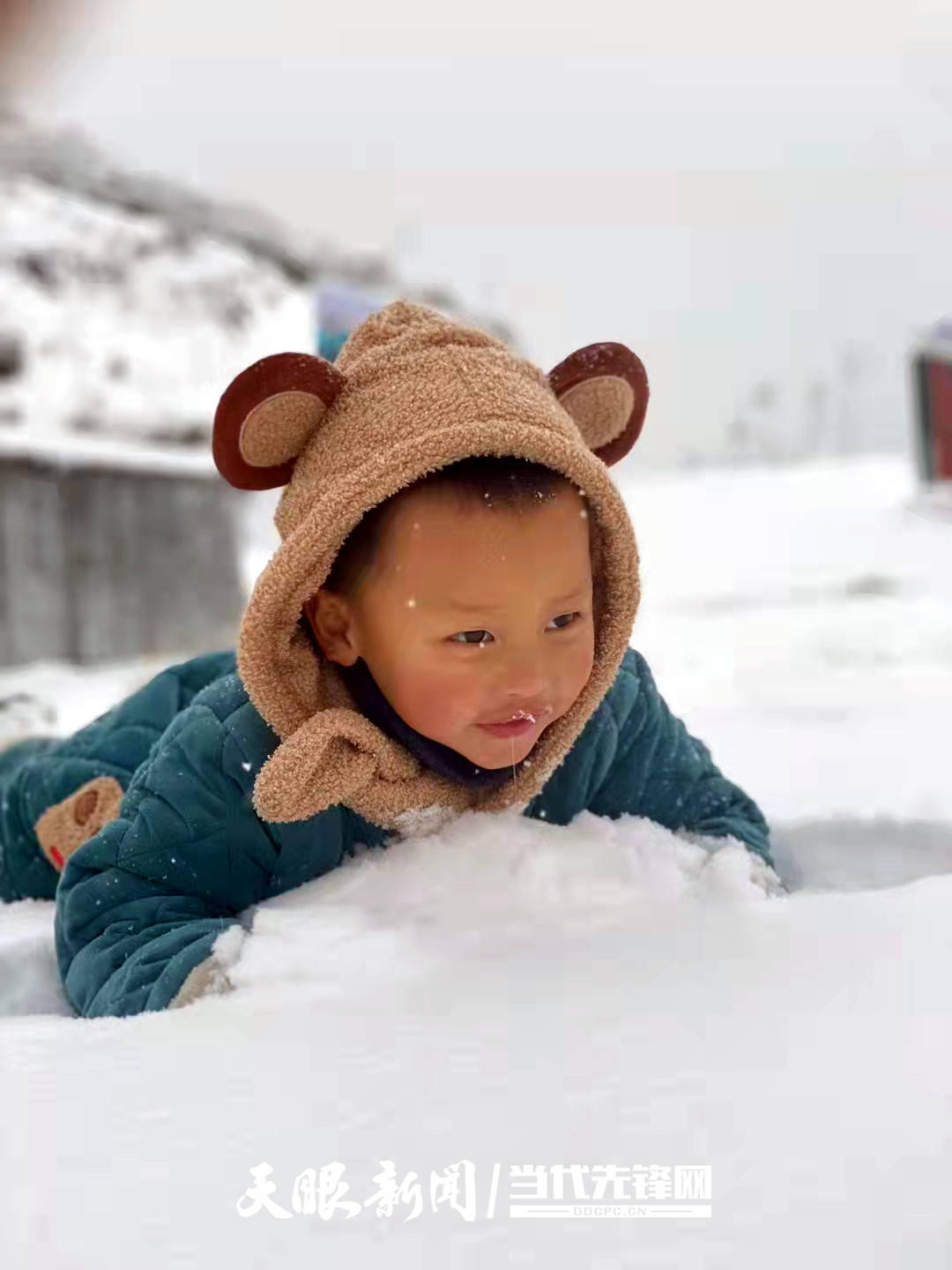 沿河：大可爱与小可爱走到户外享周末雪趣