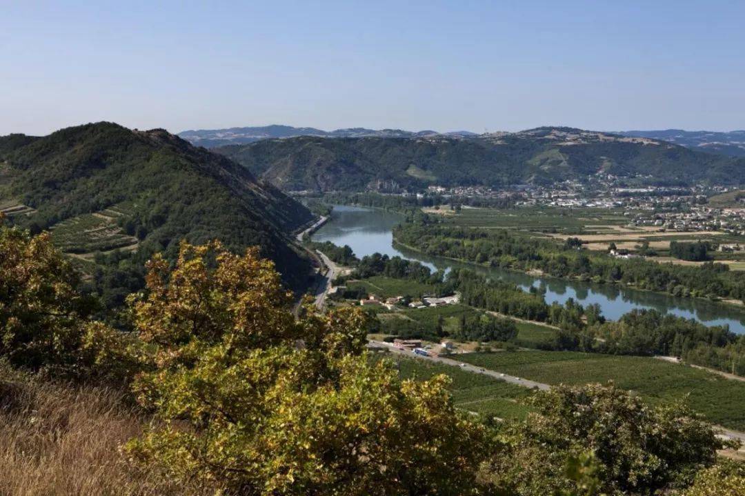 西拉的生命之光北罗纳河谷