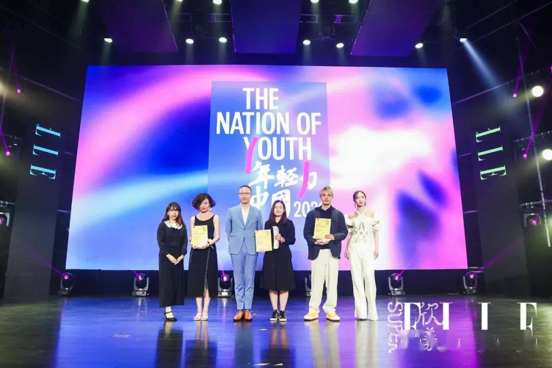 华伦天奴2021超级榜单（一）：年轻人最关注的美妆潮流事件TOP6，你听过几个？