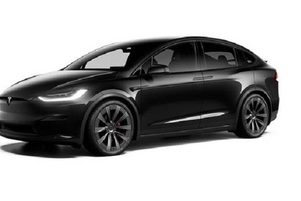 特斯拉黑漆免费原因