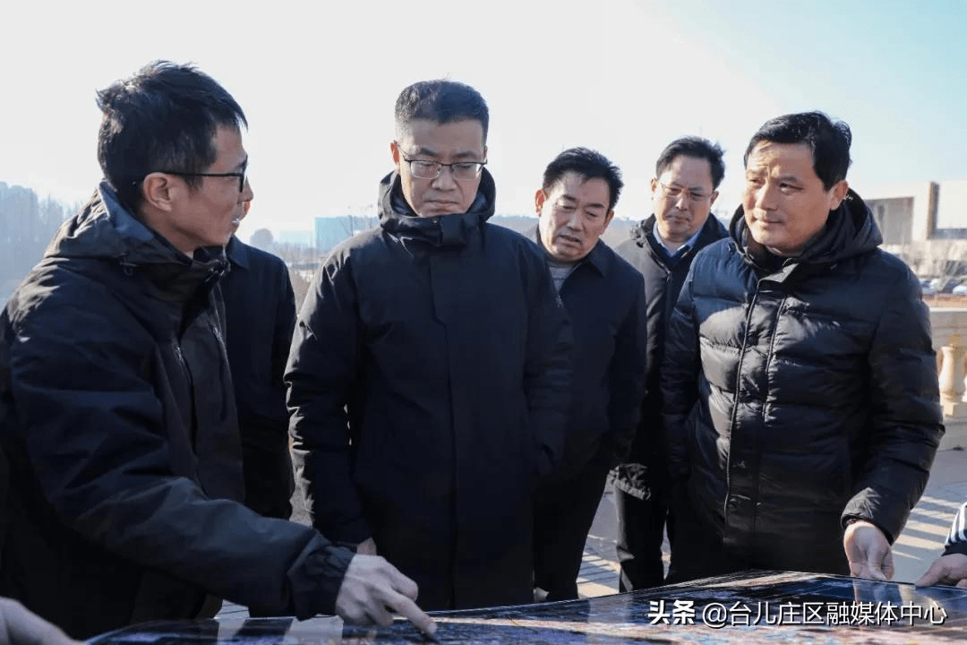 12月27日,区委副书记,区长候选人刘晓璐带队调研城建重点项目工作,副