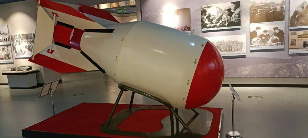 郭永怀事迹写进《中华人民共和国简史》_中国_两弹一星_氢弹