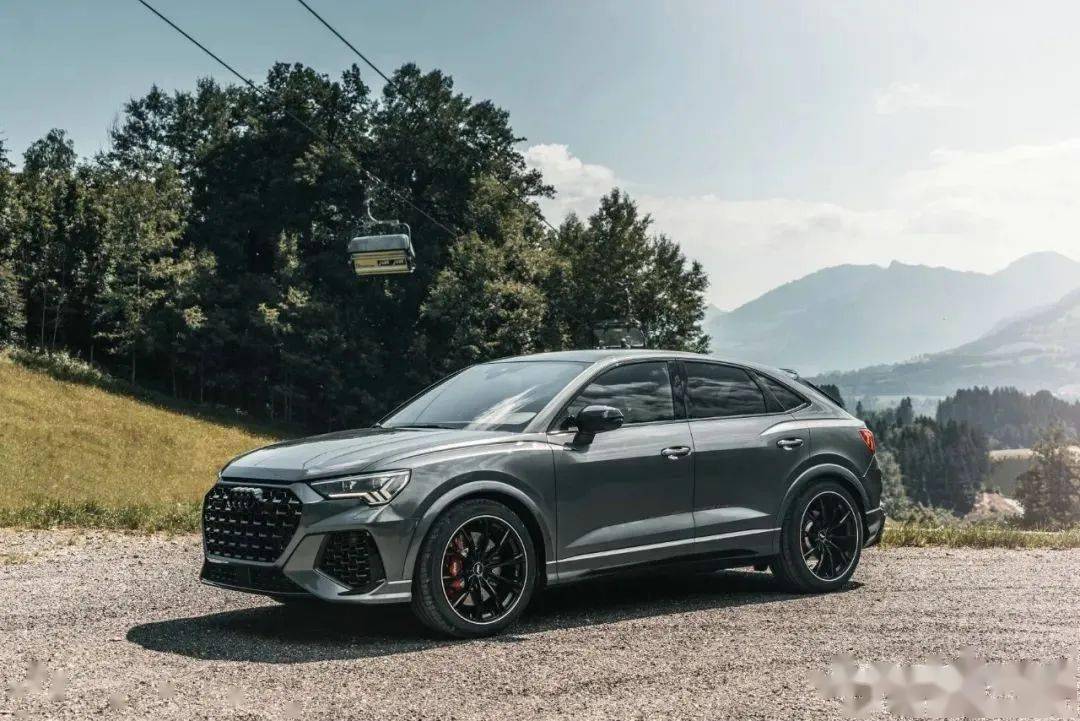 abt改装奥迪rsq3sportback官图发布换装全新弹簧加速仅需43s