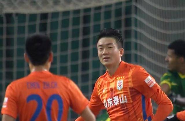 别惹戴琳一个进球一张黄牌戴老板赛季首秀还是那个熟悉的味道