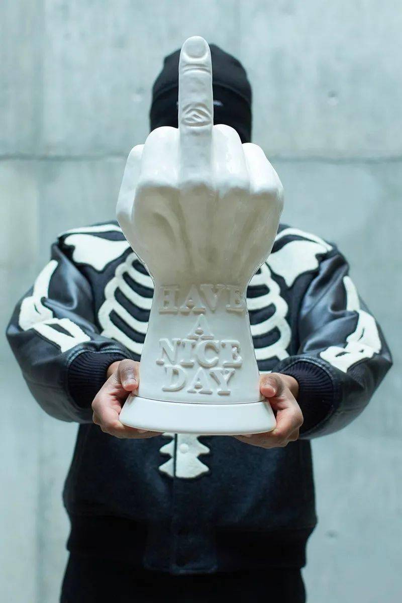 品牌 时代的眼泪还是重新出发，你还会购买NEIGHBORHOOD新品吗？