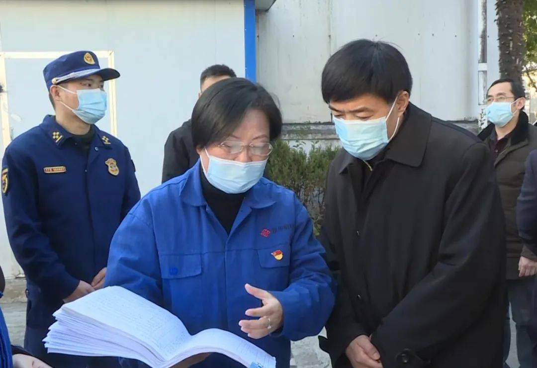 鲍克明调研督导全县疫情防控冬季防火和安全生产工作