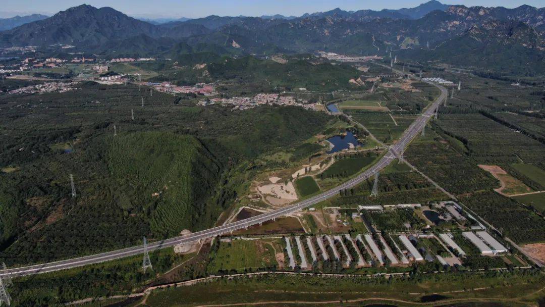 今日通车通怀路三期顺义潮白河左堤路至河防口段正式通车