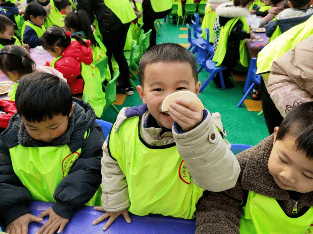 童心|童心迎元旦 快乐动起来——中心幼儿园庆元旦活动