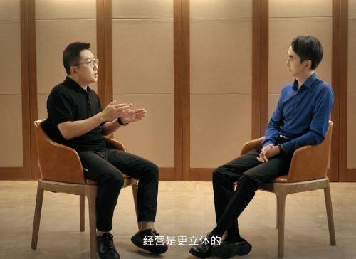 家洛,现在是阿里巴巴集团副总裁.回想起我和家洛的相识,还是在2015年.