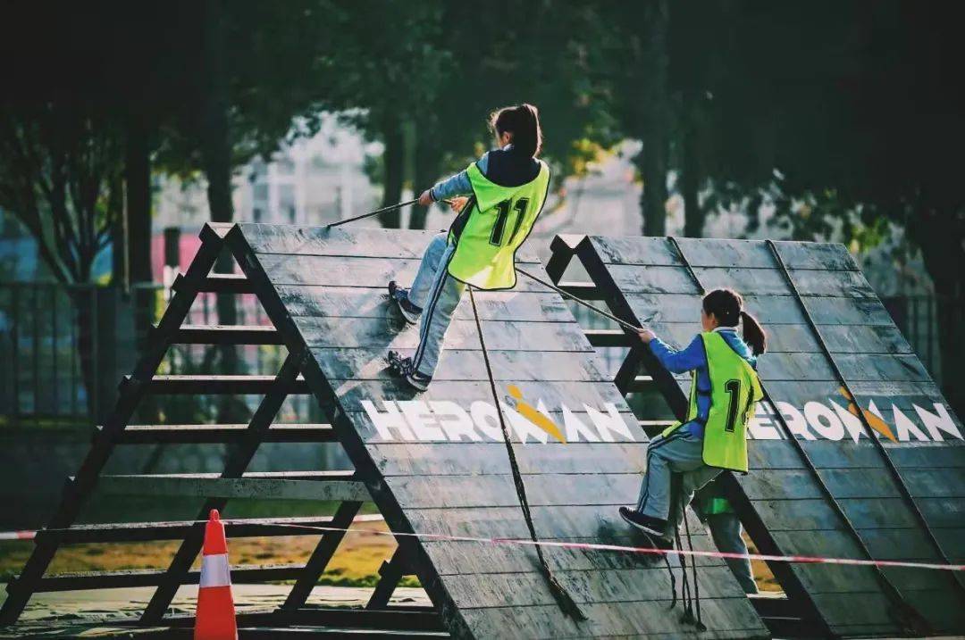 成都少儿英雄障碍跑来啦1月8日起跑开年第一赛报名倒计时别错过