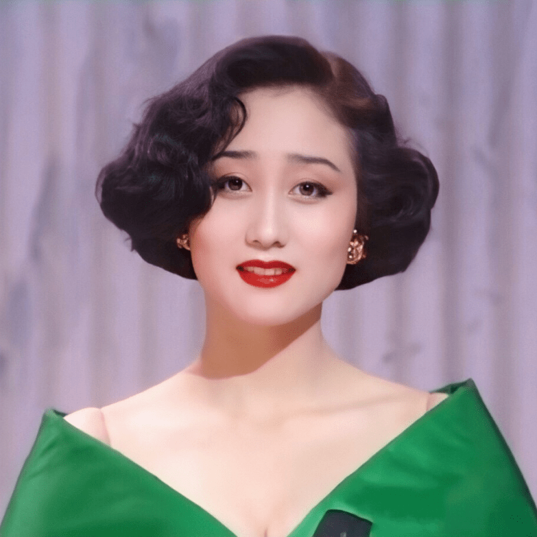 黑发一出道就“碰瓷”张柏芝的95年小花，凭什么成为新一代内娱颜霸？！