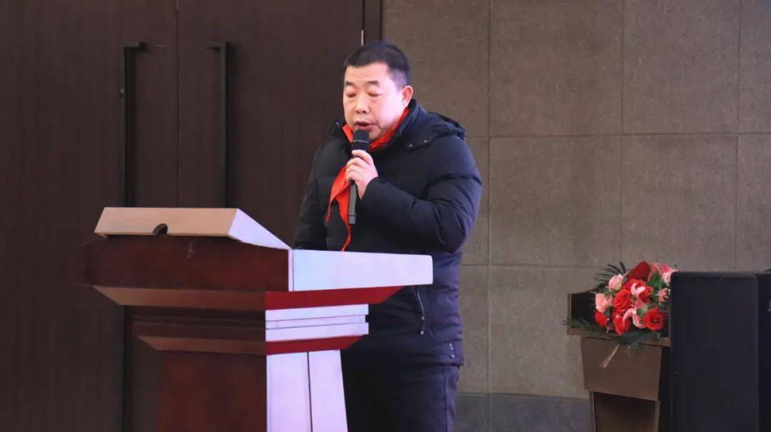 随州市个人三星章,集体三星章获章代表发言团市委书记谢冠林对荣获