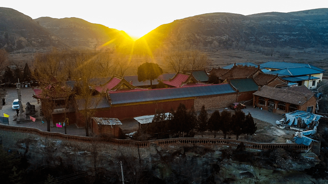 神木藏了一个被时间遗忘的百年古刹,真的被低估了!_河津_奇特_寺院