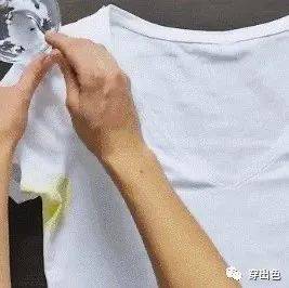 【居出色】试了10000种方法才知道，这样洗衣服最省力，什么污渍都不怕！_汗渍_油渍_血渍