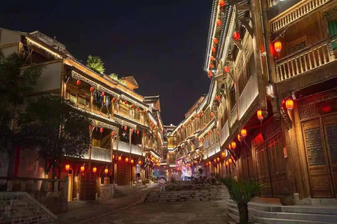 经省人民政府同意:昭通市威信县扎西老街街区被列为省级历史文化街区