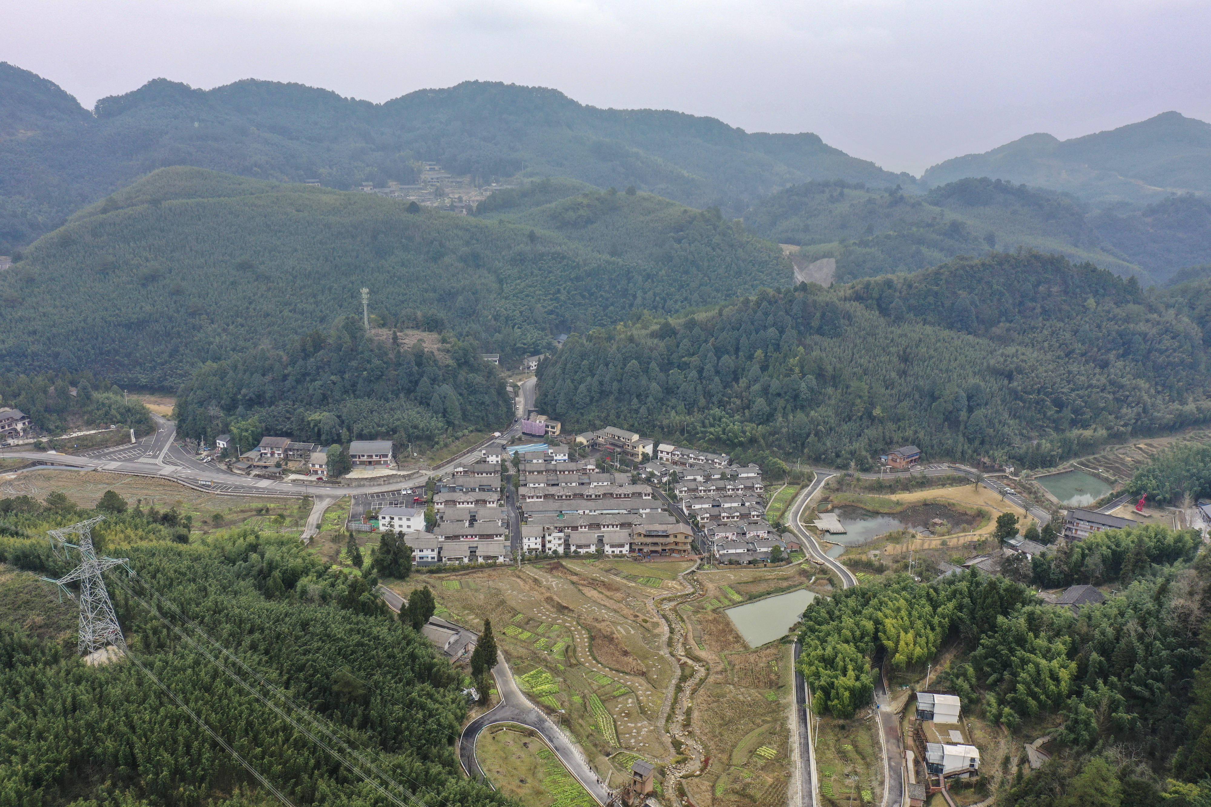 竹山|重庆梁平：矿山变景区 竹山成金山