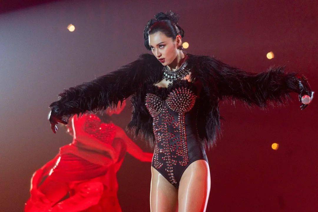 黄金时代|梅艳芳成为新的迪士尼公主！