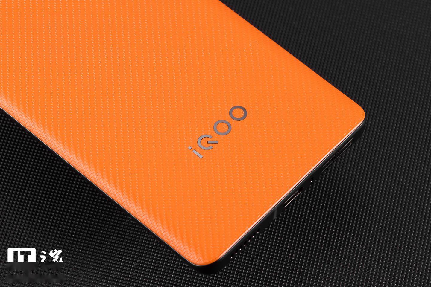 游戏|【IT之家开箱】iQOO9 / Pro 图赏：“致敬速度，极致性能”