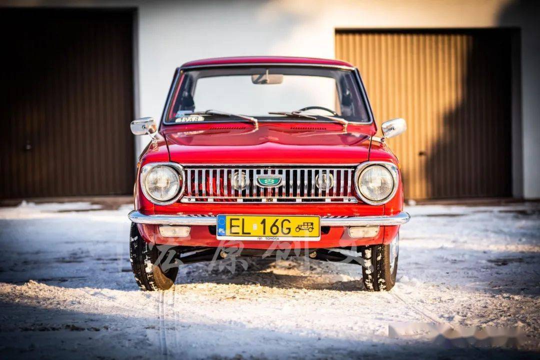 老车欣赏1968年出厂的第一代丰田卡罗拉