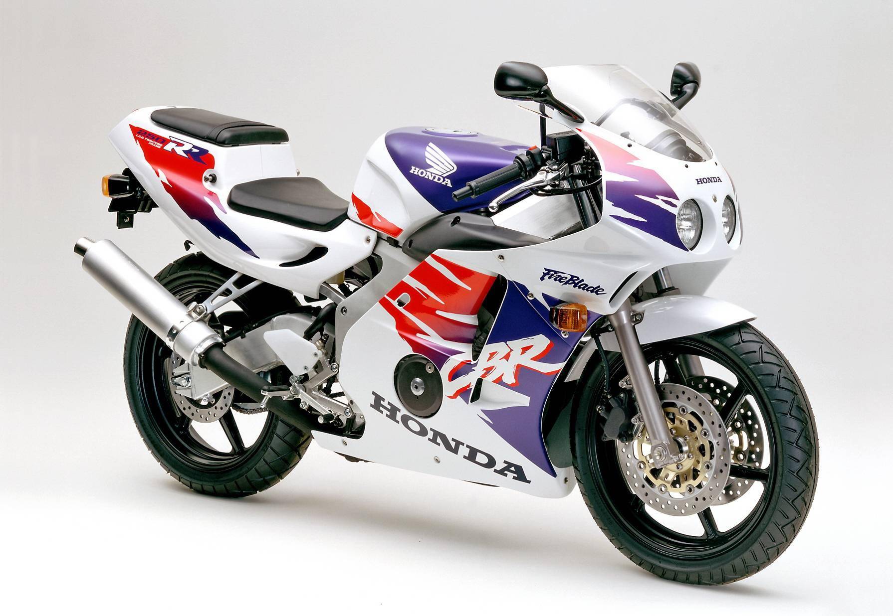 这才是hondacbr的老虎贴花