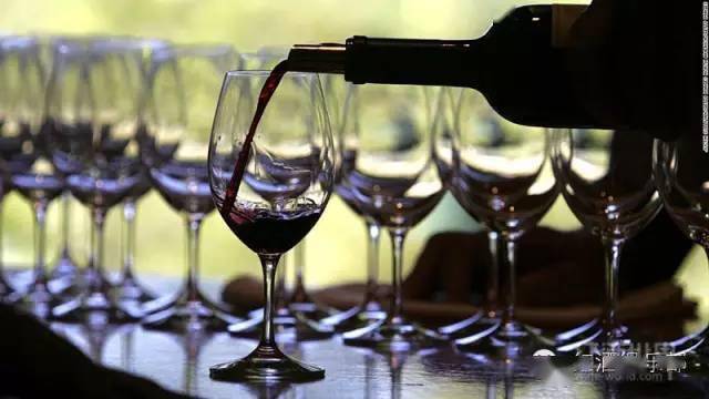 品牌|酒杯的艺术，你见或不见，它都在这里……