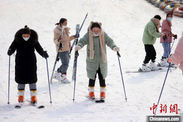 年轻人|冬奥会临近 江苏盱眙掀起“滑雪热”