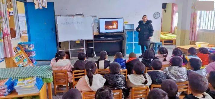 教育|邛崃市各学校、幼儿园积极开展“小手拉大手·携手护蓝天”主题教育活动