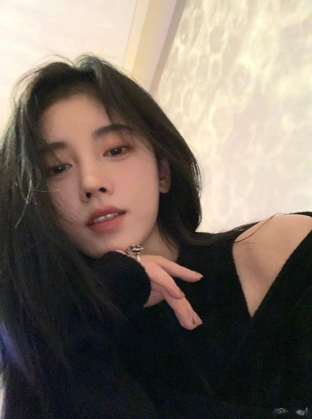 鞠婧祎鞠婧祎的美女思路再升级,修完“鞠学”伪素颜都开挂
