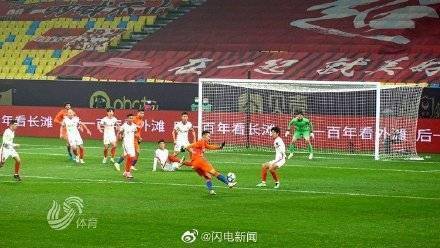 上海|贾德松世界波制胜！泰山队1-0力克海港夺得足协杯冠军