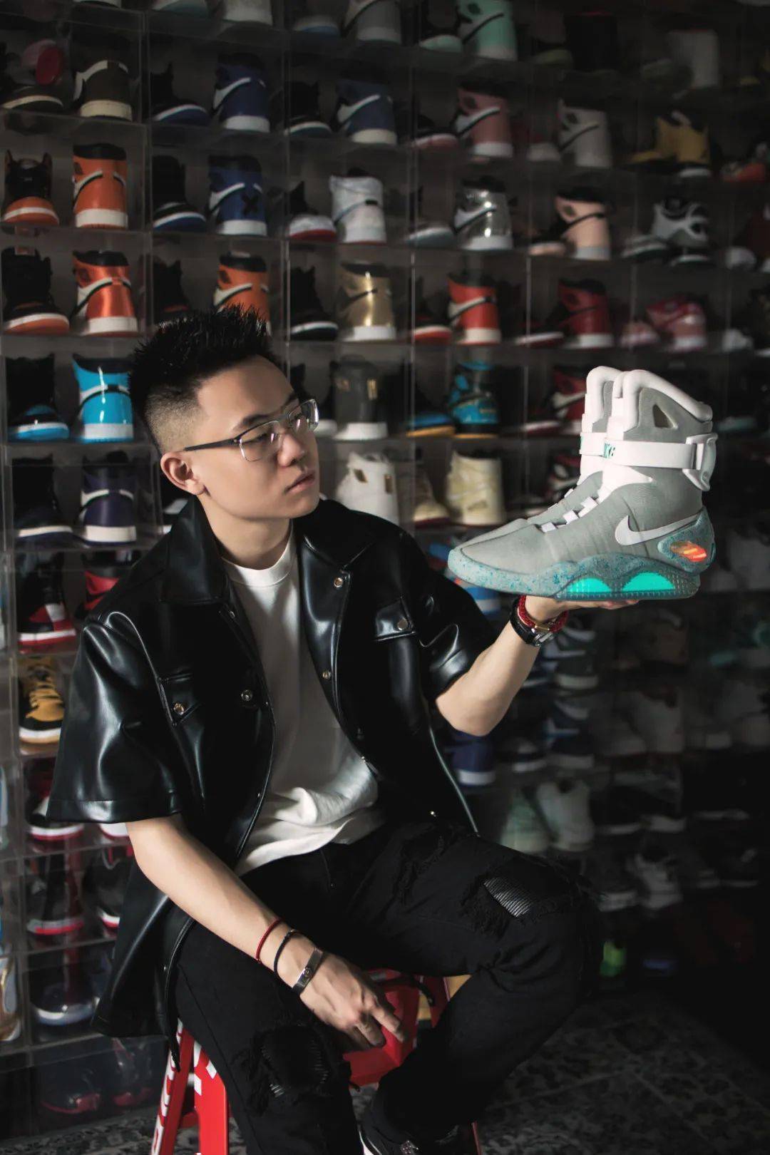 magazine 丨 北京鞋鬼:鞋鬼一面墙,北京一套房_球鞋_视频_文化