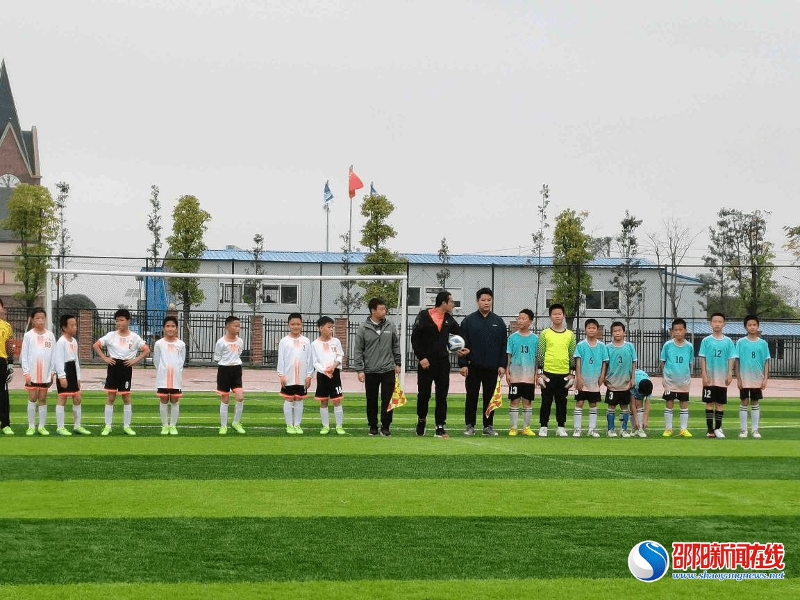 中小学|武冈市龙溪镇中心学校在武冈市第一届中小学校园足球联赛中获佳绩