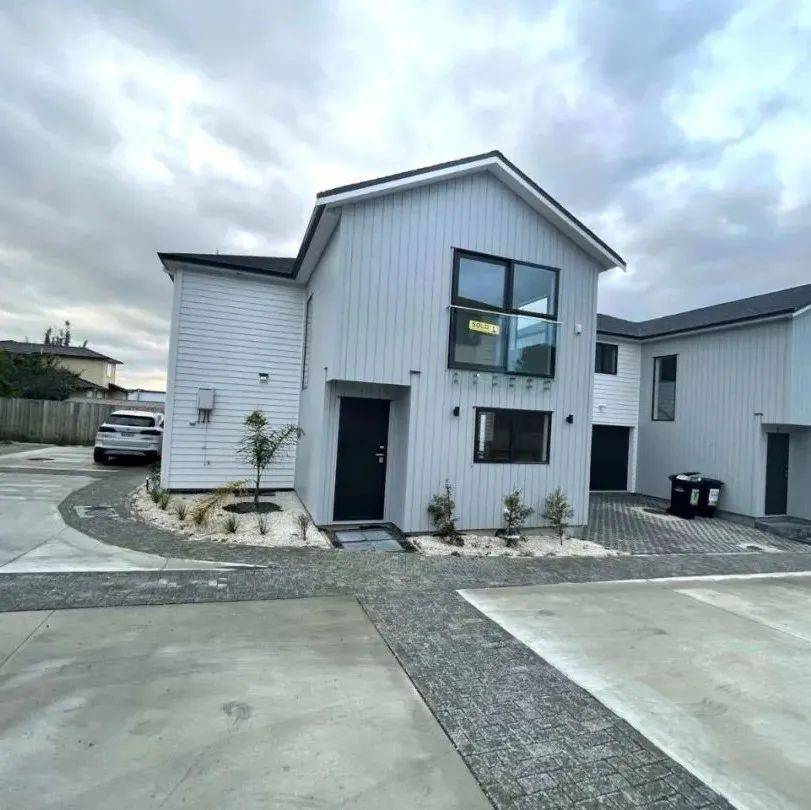 西区 New Lynn 5房 尖端时尚双层奢居 极具性价比 远眺天空塔 临近车站/学校/超市 首置/投资/自住！_km_Kelwyn_生活空间