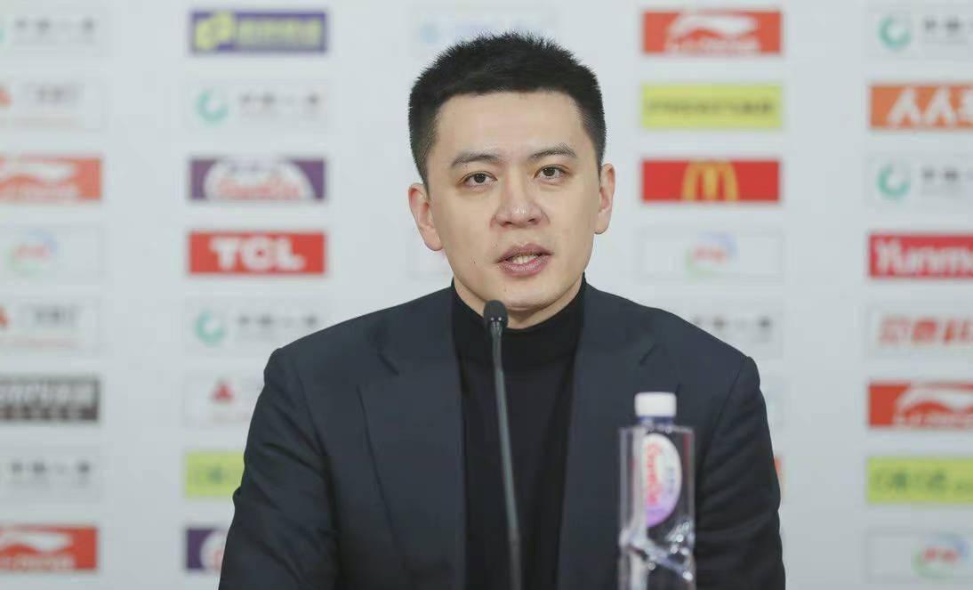 太气了 韩德君伤情公布 鼻骨骨折 面部变形 鼻子肿了睁眼都难 杜锋 辽宁 广东