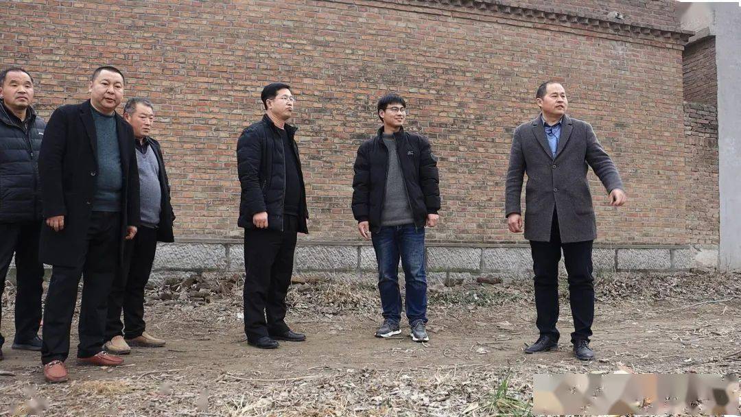 "章缝镇姜村小学教师商飞燕告诉记者.