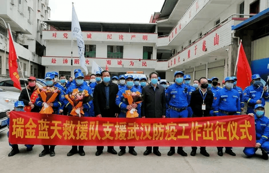 市政府副市长黄发亮到万田初中讲授思政课