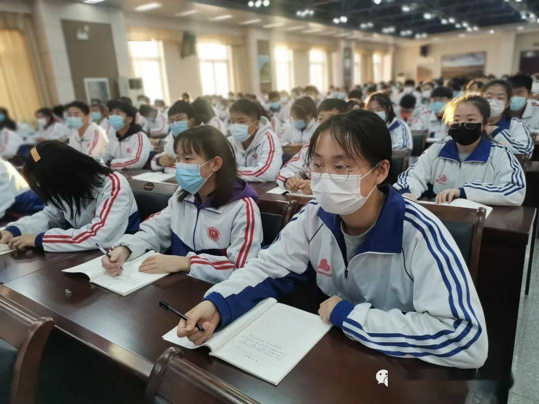 让青春梦想绽放时代之花——柳城高级中学团校开班仪式