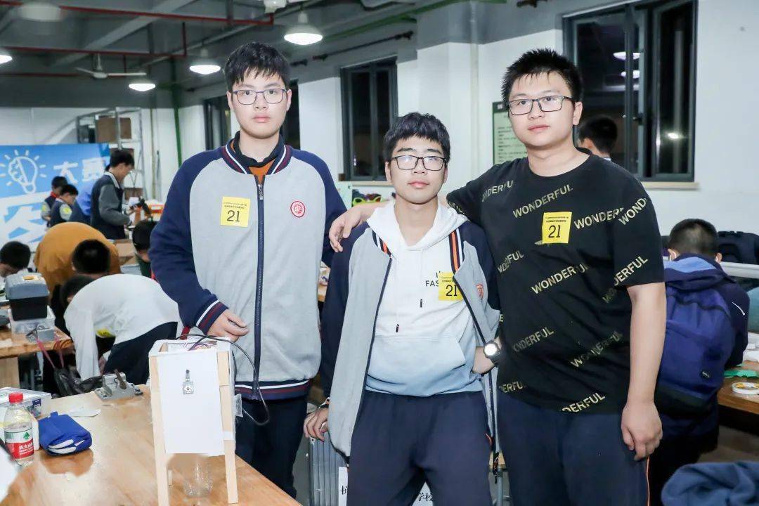校园采风杭州高级中学钱塘学校科学民主求真创新