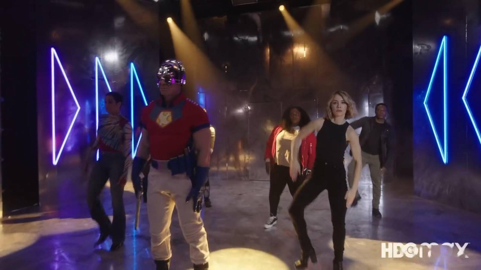 Wanna|《和平使者》魔性片头来了 赵喜娜携全卡司搞怪跳舞