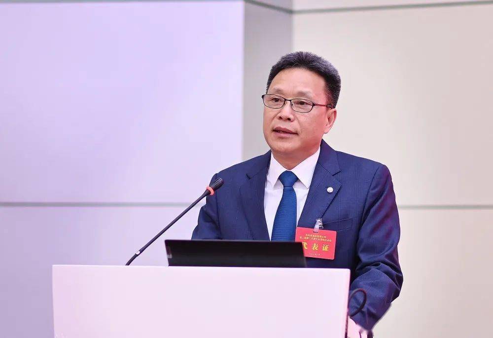 中重卡必达187万辆挑战20万辆东风商用车掌门人周先鹏发2022动员令