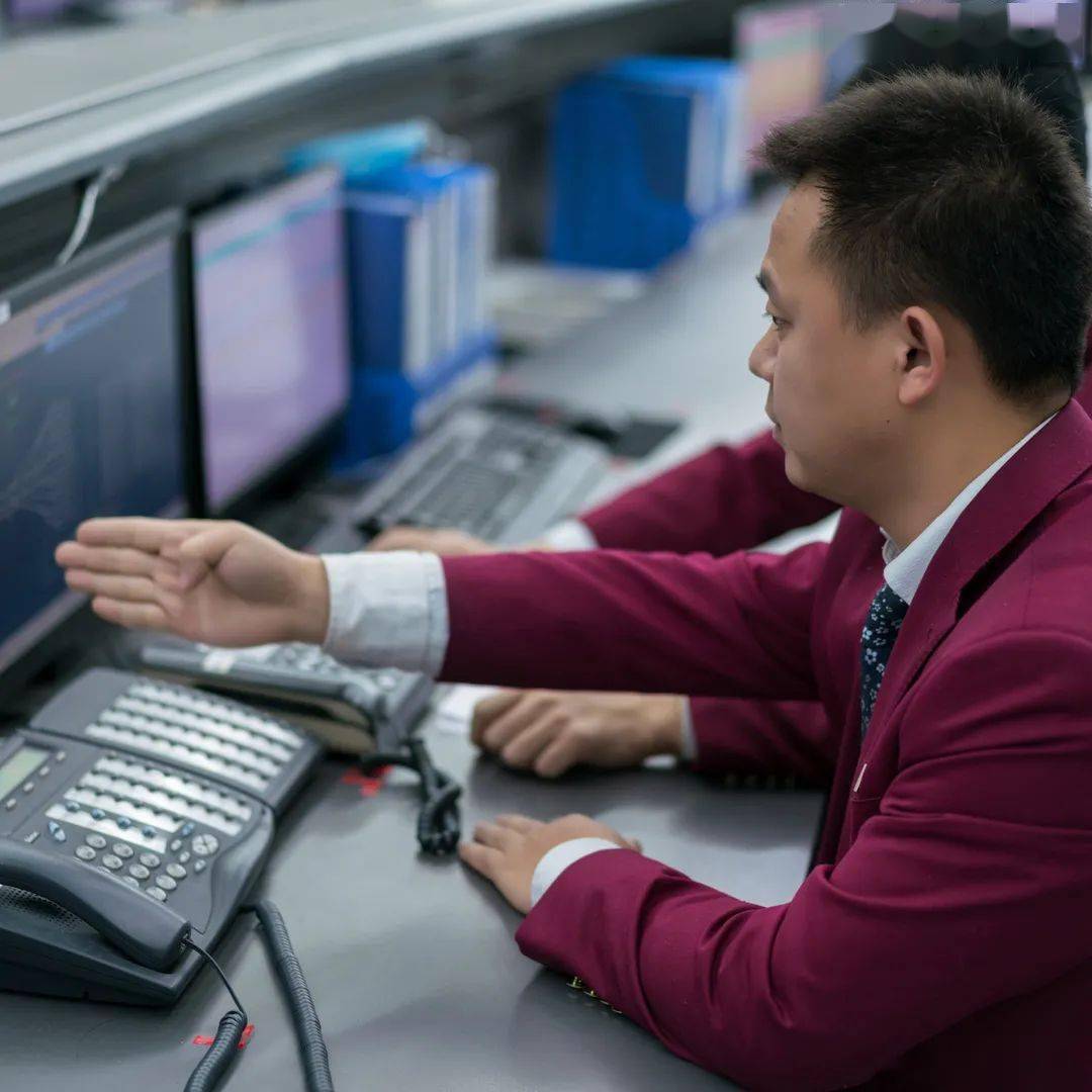 技能先锋攀登者不畏山高电力环控调度员一等奖高攀