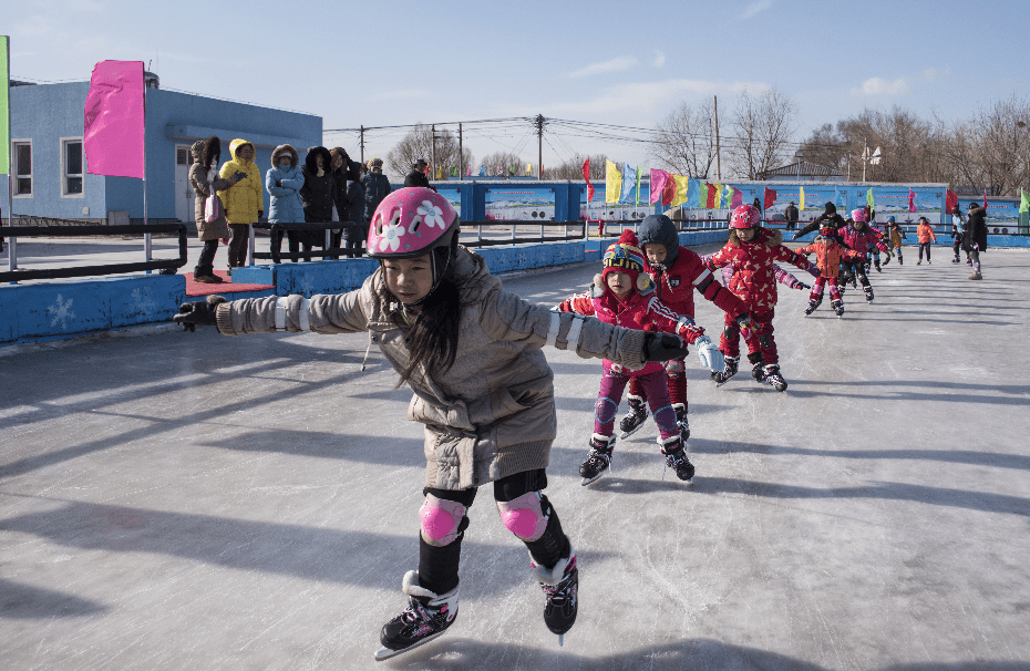 所有孩子都会滑冰!