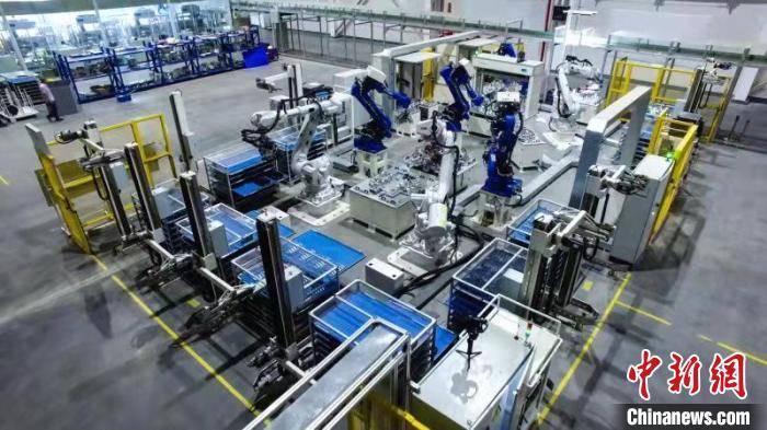 拥抱数字发展新机遇：探访浙江首家台资“未来工厂”