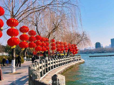 风景区|年味十足！ 济南天下第一泉风景区挂起2万多盏大红灯笼