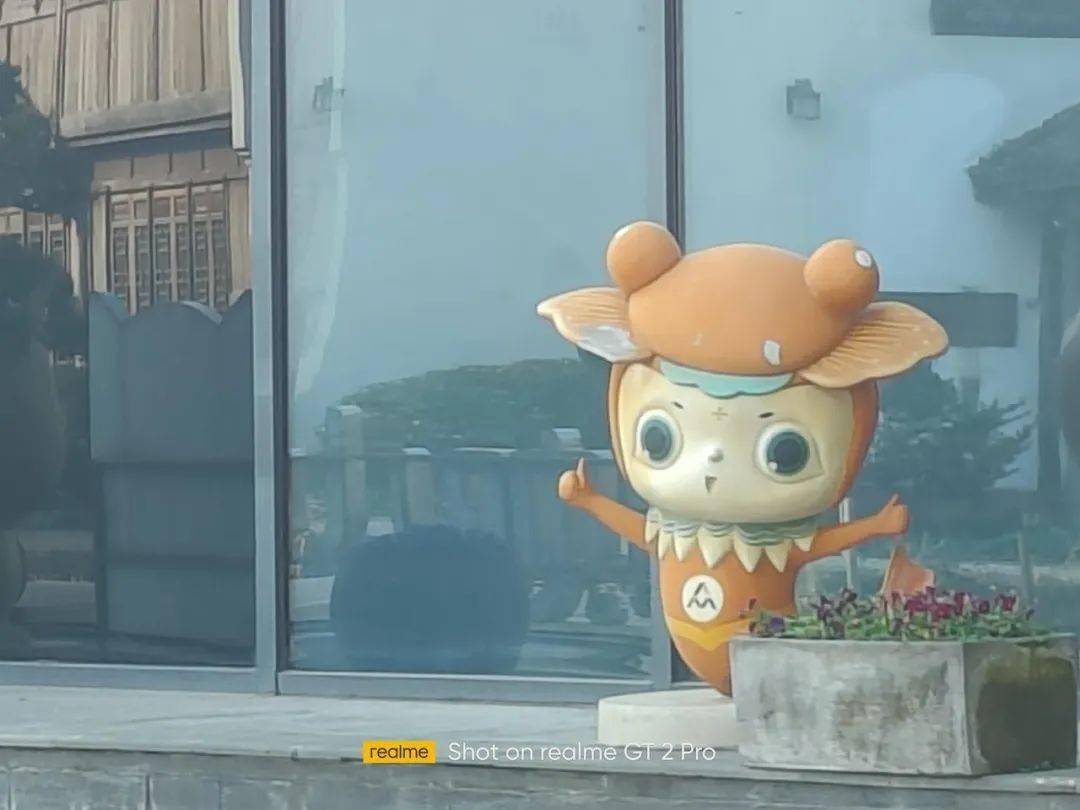 四款骁龙8系列手机拍照横评！各有各的离谱。。。