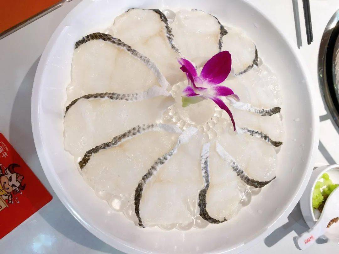 74黑鱼片72蘸上蘸料简直是人间绝味鲜虾的清香扑鼻而来放锅里多煮