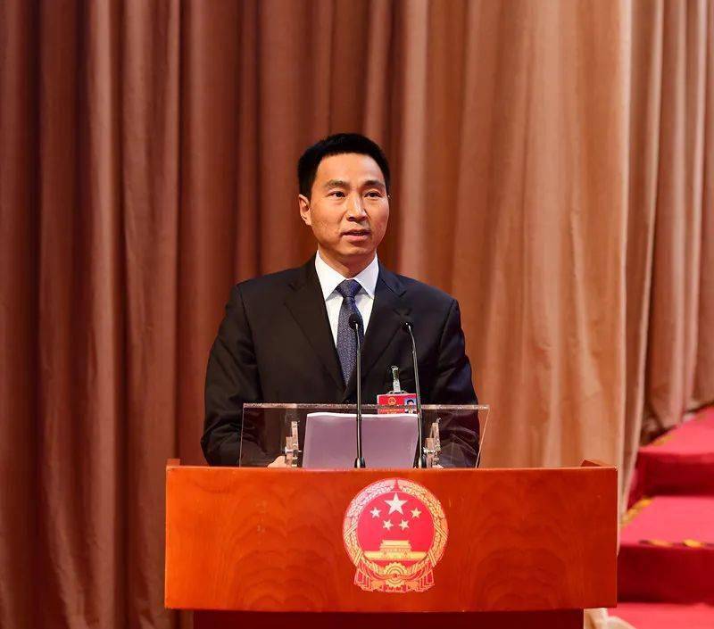 玉溪市六届人大一次会议隆重开幕