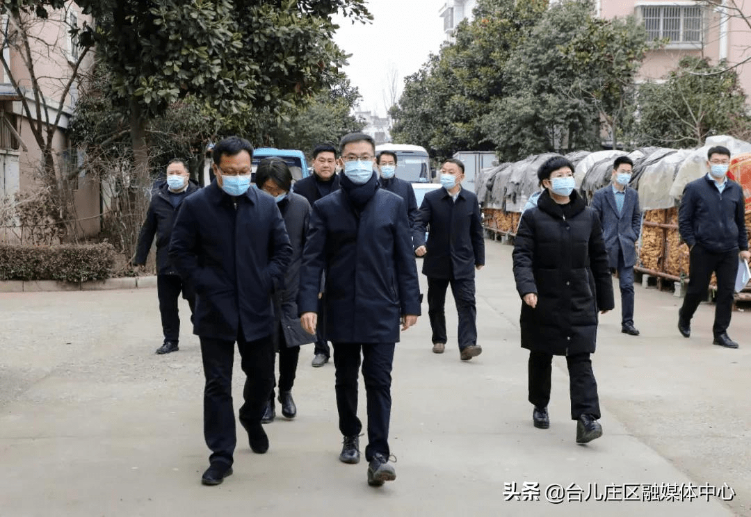 台儿庄区持续开展走访慰问活动_生活_领导_王立军