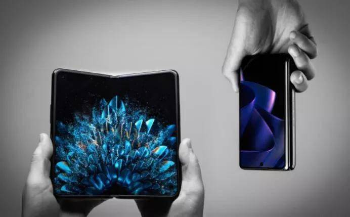 产品|手机折叠之争