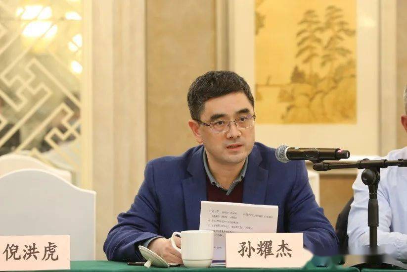 政企同心共谱新篇区长方力出席2022年惠山区企业家迎春座谈会高新区